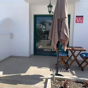 https://la-perla-de-svalentin.in-canary-islands.com